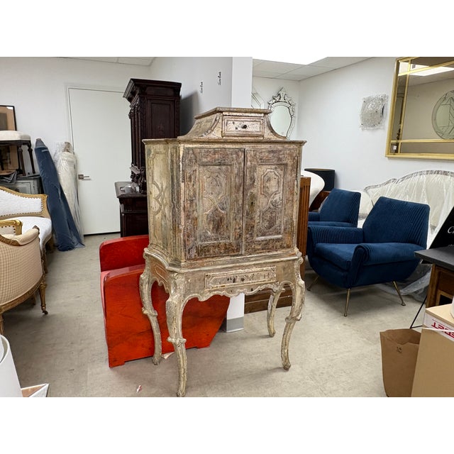 18th Century Venetian Baroque Silver Giltwood Cabinet For Sale - Image 13 of 17