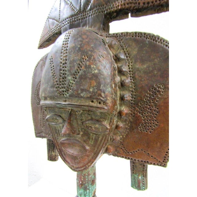 Antique Bakota Reliquary Kota Mask Figure Sculpture From the Tribe in Gabon For Sale - Image 18 of 18