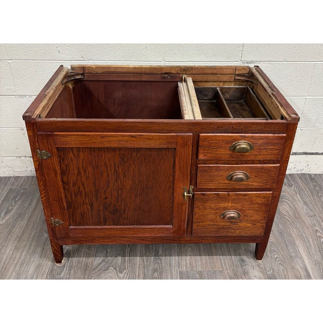 Antique Early 20th Century Hoosier Style Kitchen Cabinet For Sale In Kansas City - Image 6 of 18