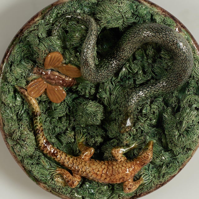 Set of Four Antique Portuguese Palissy Wall Plates by Jose Alves Cunha, Priced Individually For Sale - Image 16 of 18