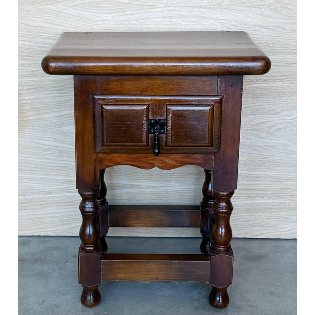 Early 20th Century Pair of Spanish Nightstands with Drawer and Iron Hardware For Sale - Image 17 of 18