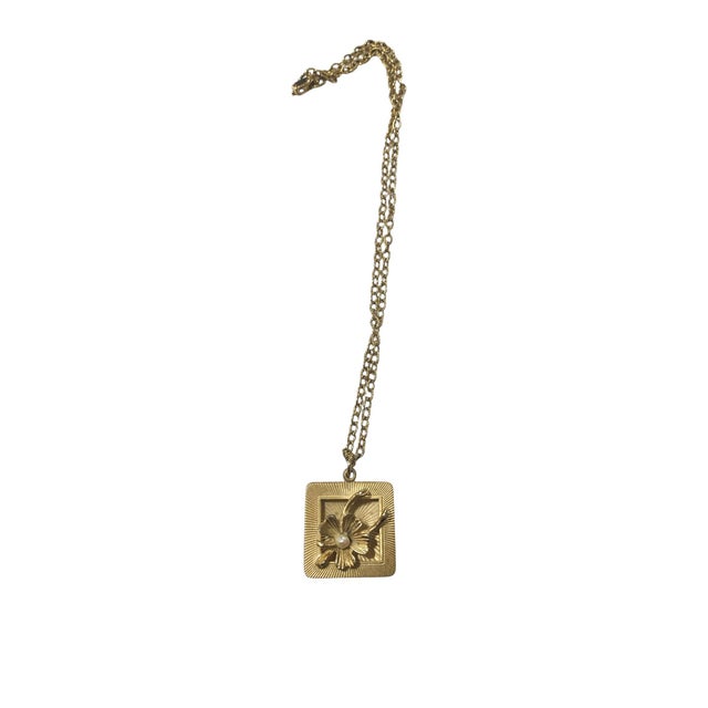 #88 Vintage Gold Tone Square Pendant and Chain With Flower For Sale - Image 4 of 7