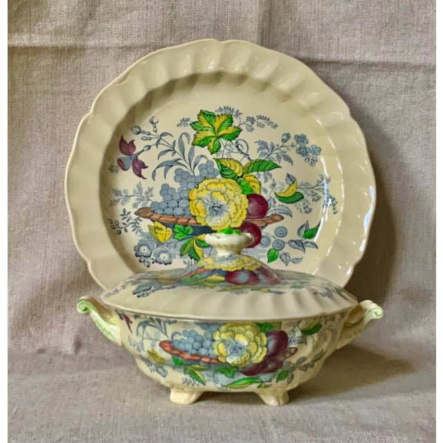 1930s Exceptional Royal Doulton "Kirkwood" Pattern Game Pie Dish & Chop Plate Set, C. 1930 For Sale - Image 5 of 10