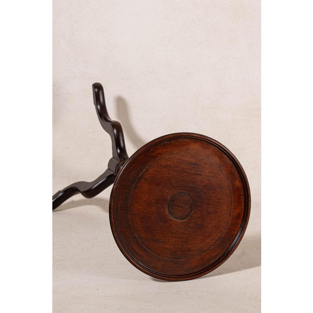 English English Mahogany Wine Table With Beveled Lip Edge (C. 1930) For Sale - Image 3 of 4