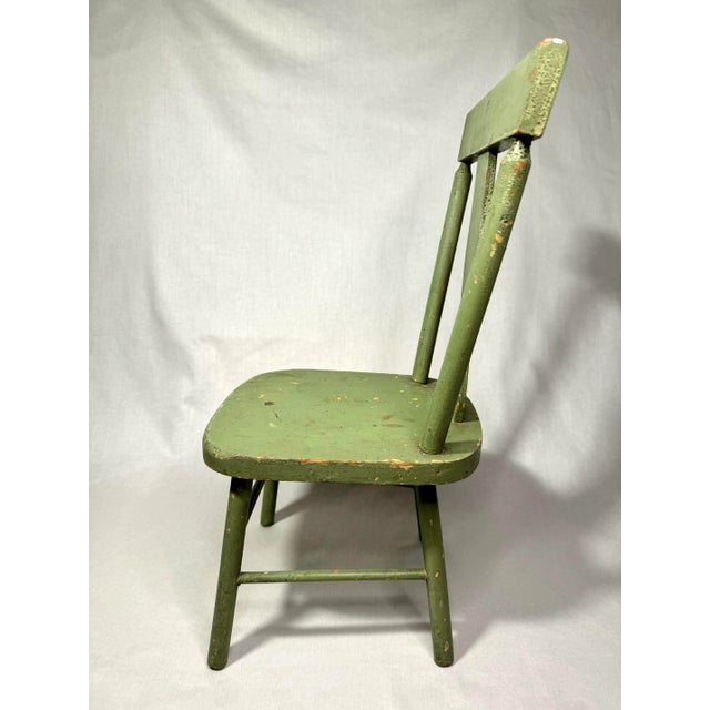 Mint Americana Folk Art Small Green Fiddleback Solid Wood Chair For Sale - Image 8 of 10
