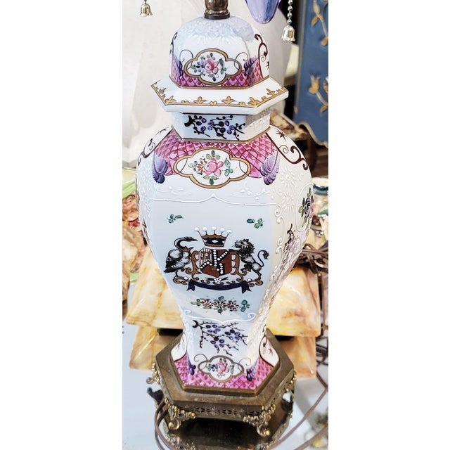 1920s Famille Rose Samson Crested Table Lamp For Sale - Image 10 of 10