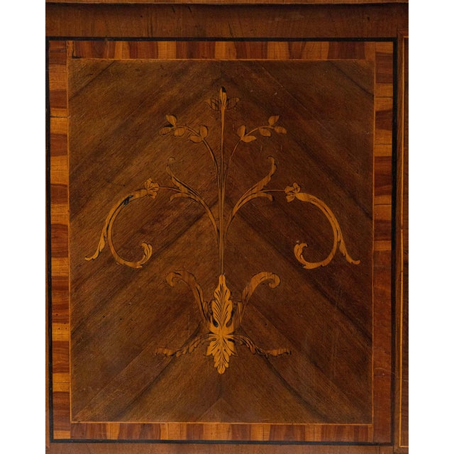 Italian Louis XVI Walnut Marquetry Chest, Late 18th Century For Sale - Image 12 of 18