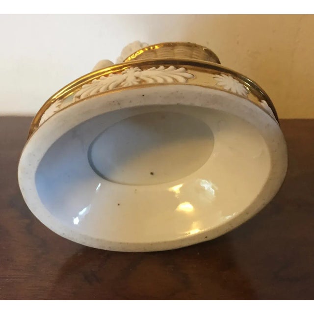 19th Century Antique Early 19th Century French Empire Porcelain Inkwell in Gold & White Featuring a Cherub For Sale - Image 5 of 13