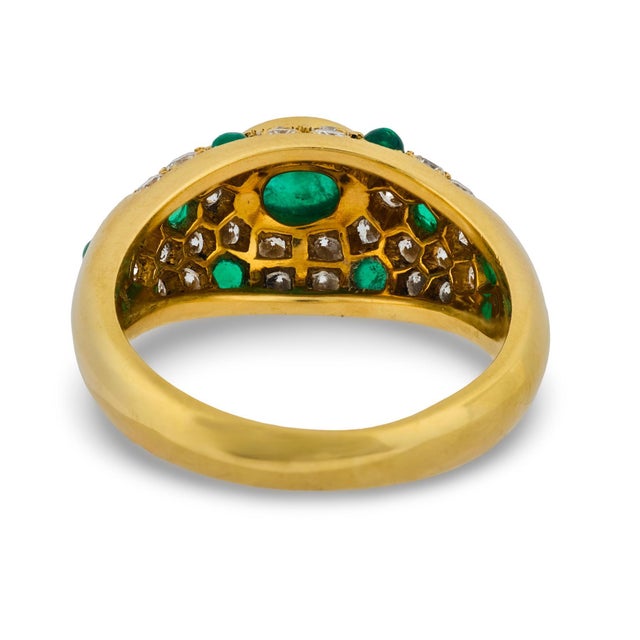 1990s Cartier Emerald Diamond 18k Yellow Gold Ring, Size 7 For Sale In Los Angeles - Image 6 of 6