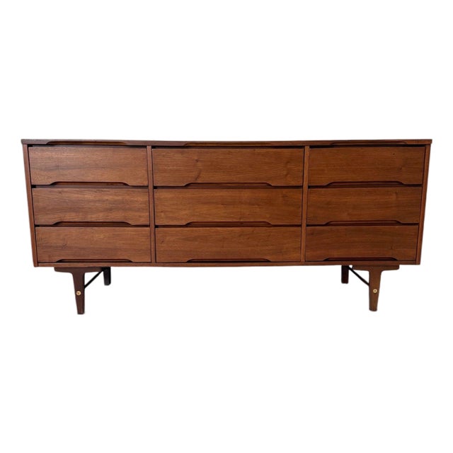 Vintage 1950s Mid Century 9-Drawer Walnut Lowboy Dresser by Stanley For Sale
