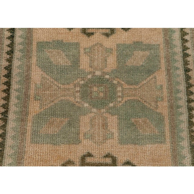 Turkish Mini Rug Oriental Hand Knotted Vintage Rug 1'8" x 3'3" #21102 For Sale - Image 4 of 8