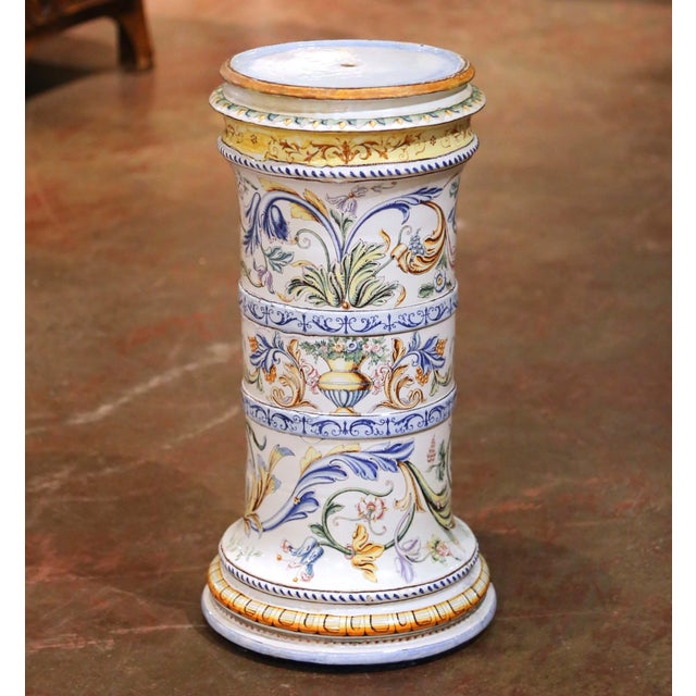 Early 20th Century Italian Faience Pedestal Column With Hand Painted Decor For Sale In Dallas - Image 6 of 12