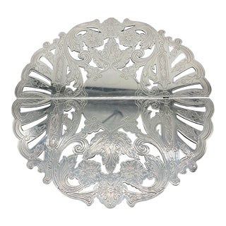 Vintage Wallace #7333 Pierced Footed Silver Plate Expandable Trivet For Sale
