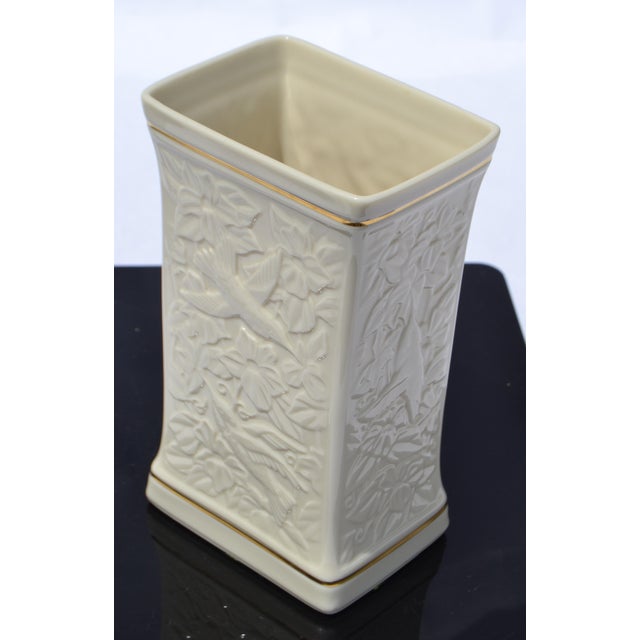 1970s Lenox Hummingbird Rectangle Vase Embossed Fine Ceramic 24k Gold Trim For Sale - Image 16 of 18