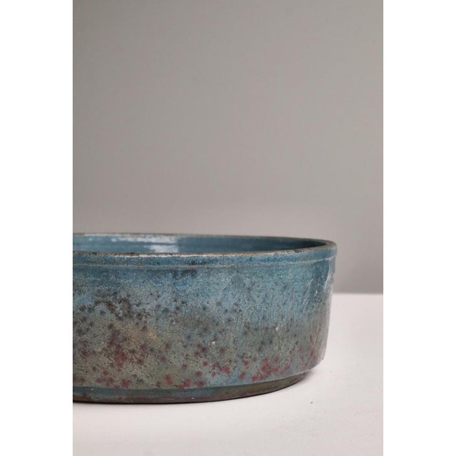 Scandinavian Modern Raku-Fired Stoneware Bowl attributed to Inger Rokkjær, 1990s For Sale - Image 11 of 14