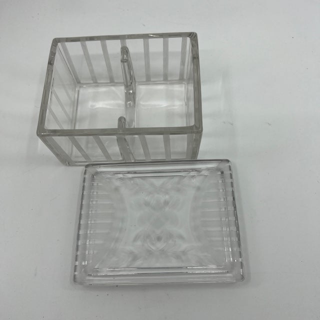1940s Vintage, American Brilliant Period Glass Vanity Box For Sale In Los Angeles - Image 6 of 12
