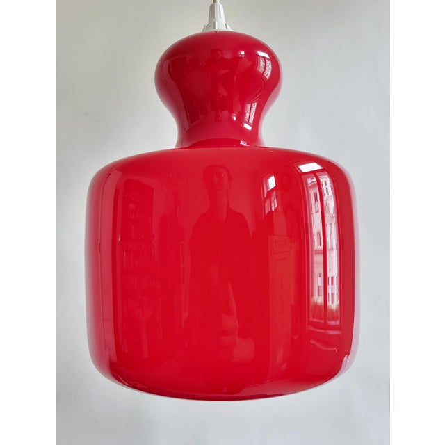 Mid-Century Modern Pop Art Italian Red Glass Lamp, 1960s For Sale - Image 3 of 11