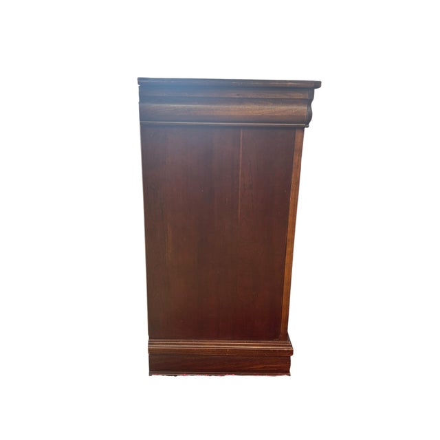 Bassett Furniture French Inspired Collection Cherry Double Dresser Traditional 8-Drawer Chest For Sale - Image 10 of 12