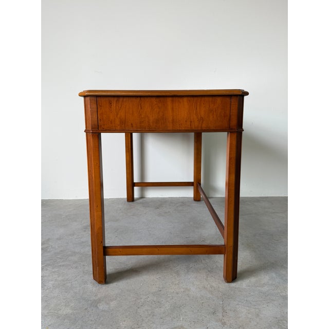 1980s Vintage Drexel Traditional Writing Desk With Brass Handles For Sale - Image 5 of 18