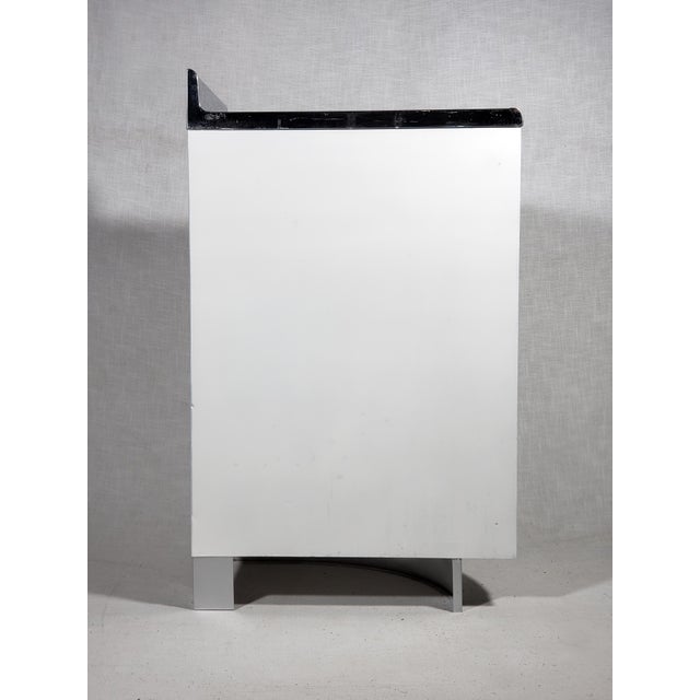 Vintage Original Art Deco "Youngstown Kitchens" All Metal Cabinet Shelving W Orig. Laminate Top & Polished Chrome For Sale - Image 9 of 11