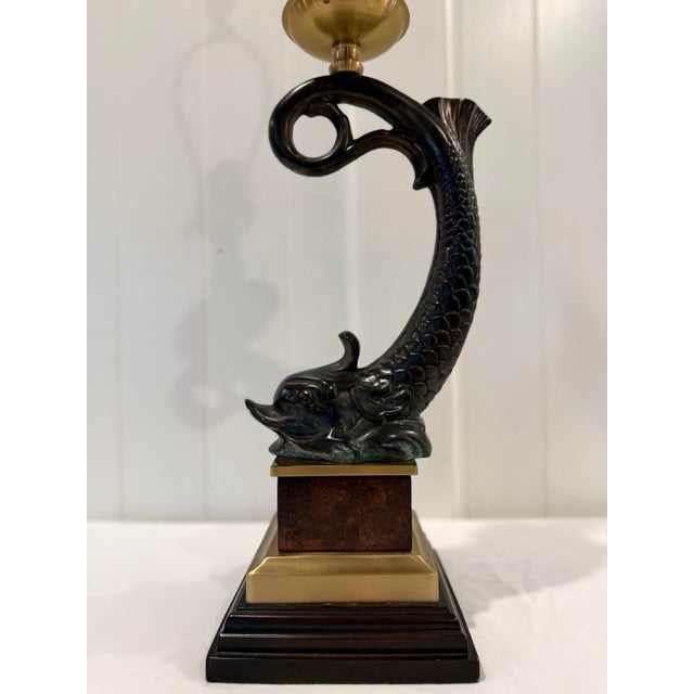 Hollywood Regency Vintage Wildwood Bronze & Brass Fish Table Lamp For Sale - Image 3 of 12