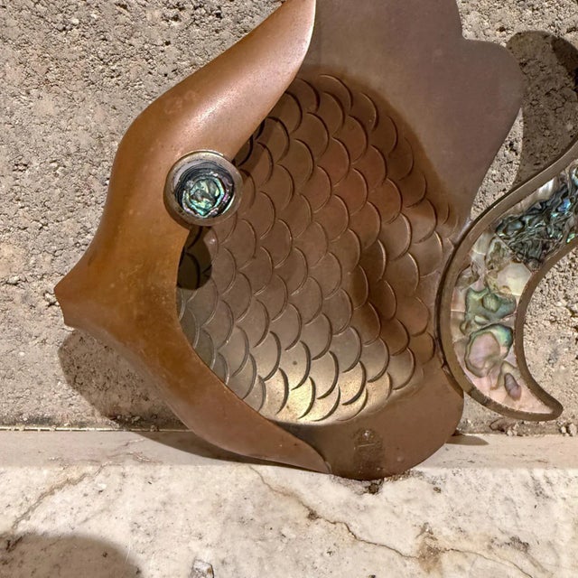 1990s Decorative Fish Dish Ashtray, Brass & Abalone, 1990s After Los Castillo For Sale - Image 5 of 9