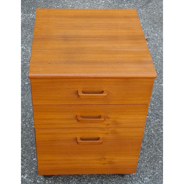 Late 20th Century Late 20th Century Scandinavian Modern Teak Three-Drawer Rolling Filing Cabinet For Sale - Image 5 of 9