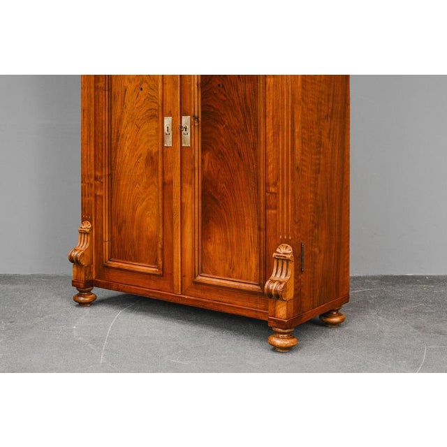 Late 19th Century Gründerzeit Vertiko in Walnut For Sale - Image 17 of 18