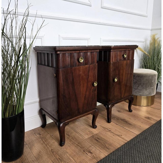 1940s Italian Art Deco Nightstands in Walnut, 1940s, Set of 2 For Sale - Image 5 of 11