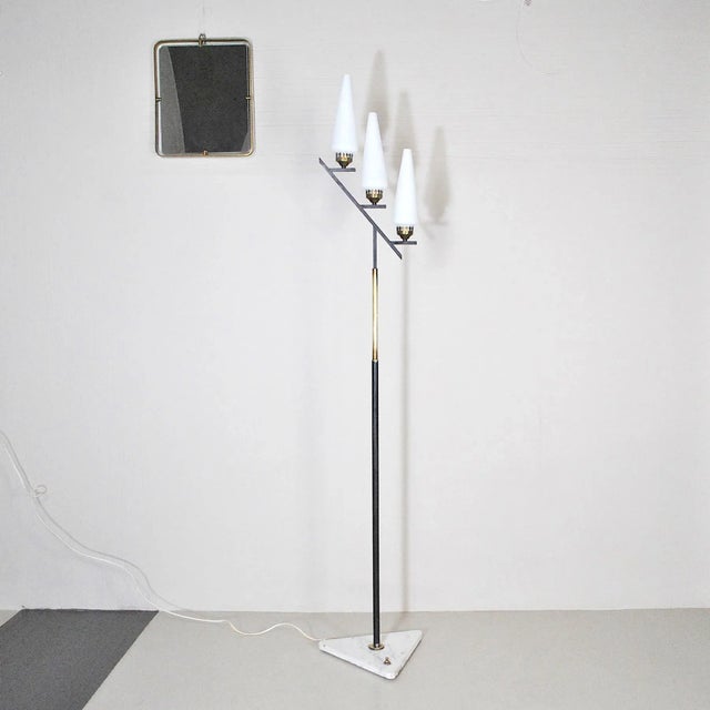 1950s Marble and Brass Floor Lamp from Stilnovo, 1950s For Sale - Image 5 of 11