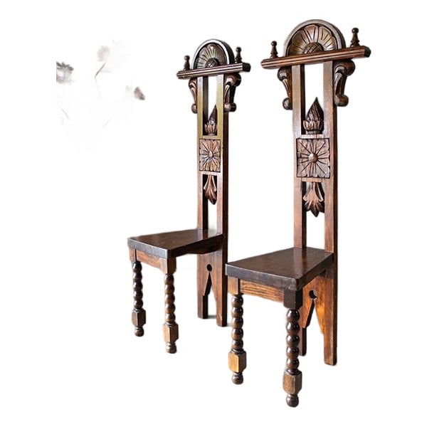 A Pair of Antique Victorian Hall Chairs (Late 19th Century) For Sale
