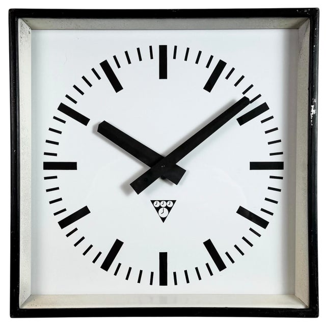 Industrial Black Square Wall Clock from Pragotron, 1970s For Sale - Image 17 of 17