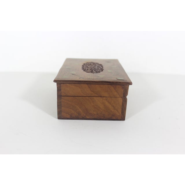 Indian Vintage Carved Wood Box, Brass Inlay Indian Indo, Lidded, Wooden Carving, Floral Hinged Lid Box, Brown Wood Trinket, Jewelry, Stash Heart For Sale - Image 3 of 10