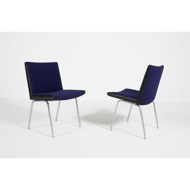 Vintage Danish Modern Airport Chairs by Hans J. Wegner, Set of 4 For Sale - Image 3 of 10
