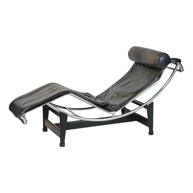 Late 20th Century Lc4 Lounge Chair by Le Corbusier and Charlotte Perriand for Cassina For Sale