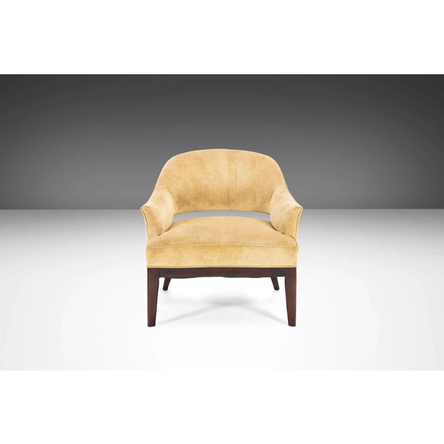 Cream Saber Leg Lounge Chair in Walnut and Original Fabric Attributed to Harvey Probber, USA, circa 1960's For Sale - Image 8 of 13