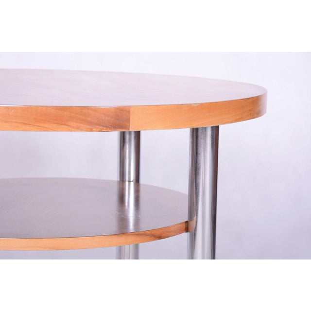 Bauhaus Round Table in Walnut and Chrome from Mücke Melder, 1930s For Sale - Image 4 of 7