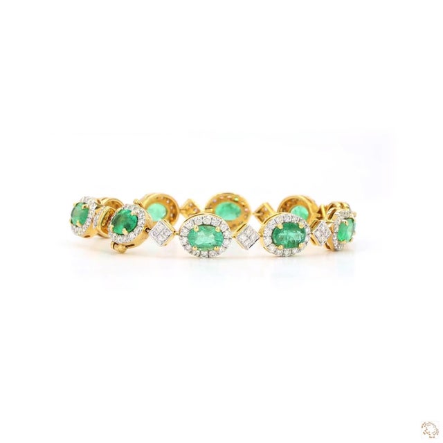Metal 3.14 Carat Round Brilliant Cut Diamond Emerald Gold Bracelet For Sale - Image 7 of 9