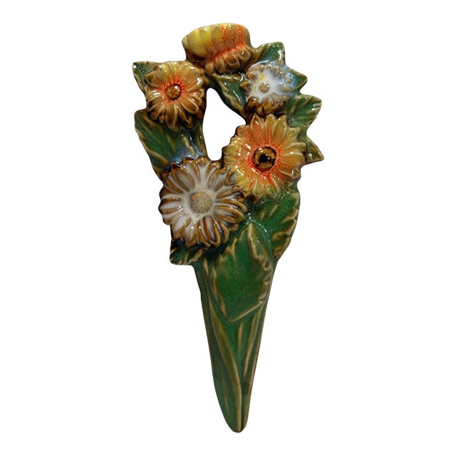 Vintage Floral Sunflowers Daises Ceramic Chalkware 9" Wall Hanging Plaque For Sale