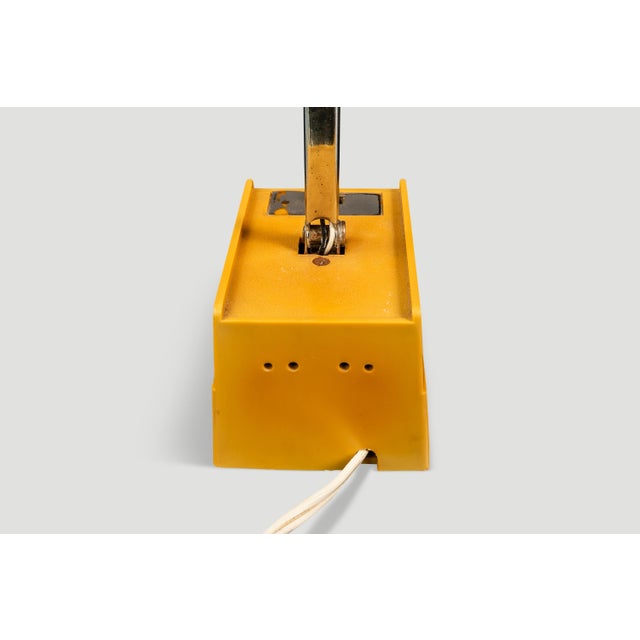 Mid-Century Modern Industrial Tensor Table / Desk Lamp by Mobilite as Used in Nasa Offices, C. 1970's For Sale - Image 11 of 17