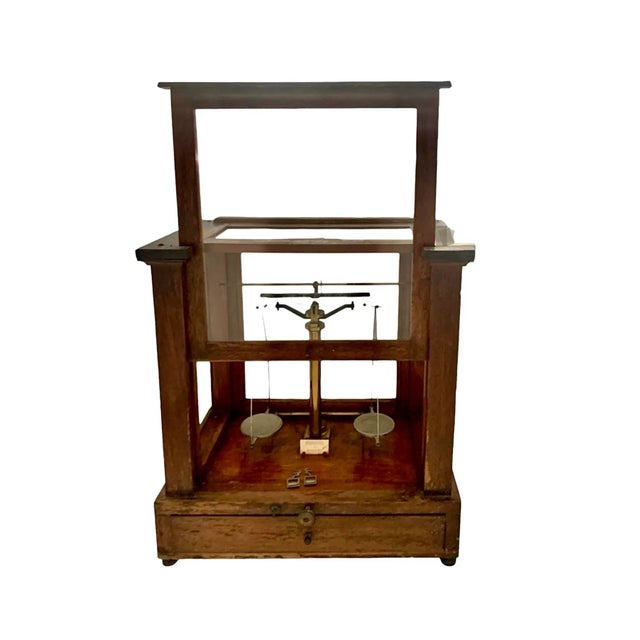 Early 20th Century Antique Pharmacist Scale in Wood Glass Case by Voland and Sons For Sale - Image 4 of 11