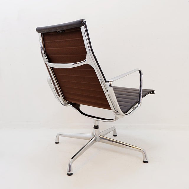 EA 116 Lounge Chairs by Charles and Ray Eames for Vitra, Set of 2 For Sale - Image 15 of 18