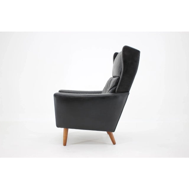 Leather Wingback Lounge Chair, 1970s For Sale - Image 3 of 13