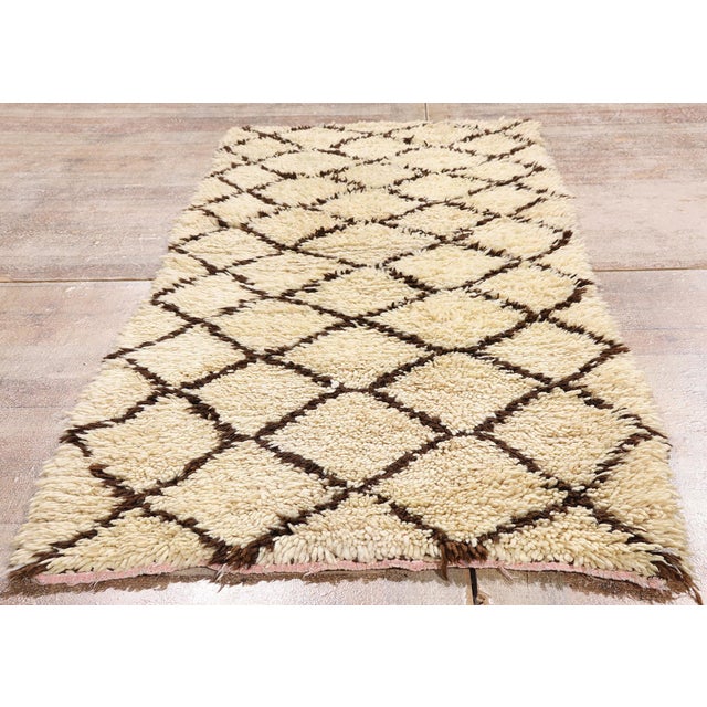 Vintage Azilal Moroccan Rug, 02'09 X 06'00 For Sale - Image 9 of 10