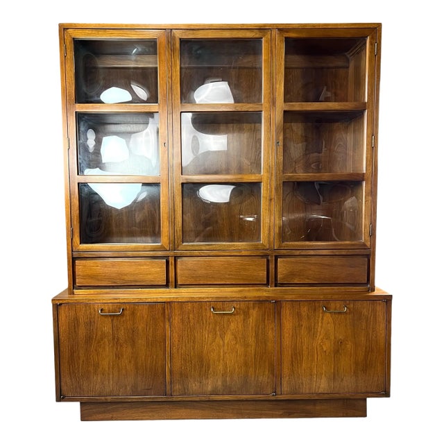 Mid-Century Modern American of Martinsville Bubble Glass Cabinet For Sale
