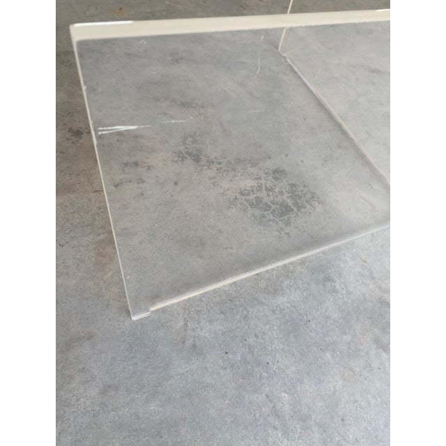 Minimalist Midcentury Modern 48" Round Lucite Cocktail Table For Sale - Image 17 of 18