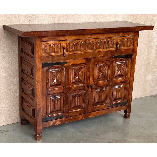 Spanish 20th Century Spanish Carved Walnut Tuscan Credenza or Buffet With One-Drawer For Sale - Image 3 of 8