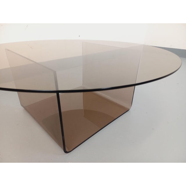 Vintage Round Coffee Table in Glass and Acrylic Glass, 1970s For Sale - Image 9 of 15