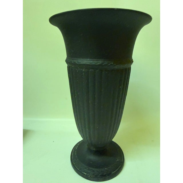 Black Vintage 1960s Wedgwood Black Basalt Fluted Trumpet Footed Vase For Sale - Image 8 of 16