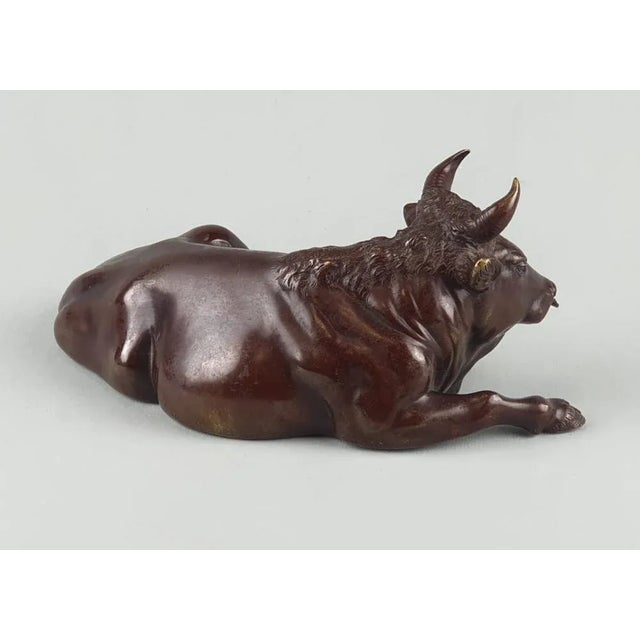 Brown Japanese Meiji Artist, Sculpture of a Laying Bull, 19th Century, Bronze For Sale - Image 8 of 10